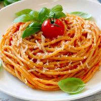 Spaghatti Ala Vodka · Spaghetti style pasta beaded with famous vodka sauce.