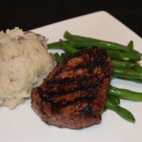 Kid'S Filet Medallions · Gluten-free. Tender filet mignon served with asiago mashed potatoes and green beans.