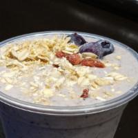 Very Berry Breakfast Smoothie · Blueberries, goji berries, raisins, bananas, coconut, granola and oats