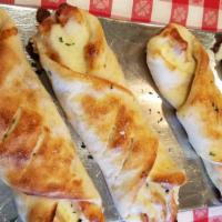 Chicken Pop · Chicken with mozzarella & Sauce