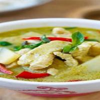 Green Curry · Bamboo shoot, eggplant, bell pepper and basil in coconut green curry