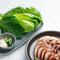야채쌈박스와 정식 Fresh Vegetables Ssambox · ssam set includes rice, fresh lettuce, sesame leaf, romaine lettuce, raw garlic, jalapeno pe...