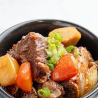 갈비찜 Kalbi Jjim · Braised beef short ribs, vegetables simmered in KUUN soy sauce. comes with white rice