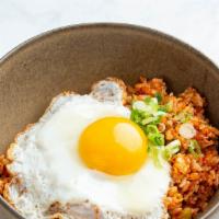 불고기 김치볶음밥 Kimchi Fried Rice W/Bulgogi · Kimchi fried rice with bulgogi & sunny side up