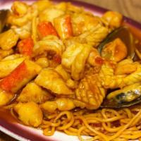 Pasta De Mariscos · Seafood Pasta [Fish, Shrimp, Scallops, Calamari, Mussels].