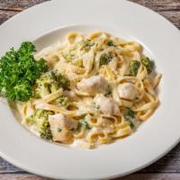 Alfredo · Linguine or penne pasta with vegetables in alfredo sauce.