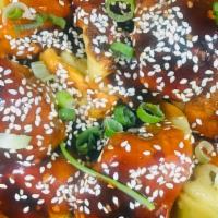 Hot Wonton With Spicy Sesame Sauce · Hot & spicy.
