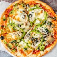 Vegetarian · Fresh spinach, broccoli, cauliflower, onions, black olives, mushrooms, green peppers and shr...