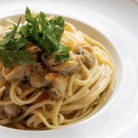 Linguine Alle Vongole* · Manila clams, Italian red peperoncino, garlic confit, fresh parsley, white wine sauce. *Cons...