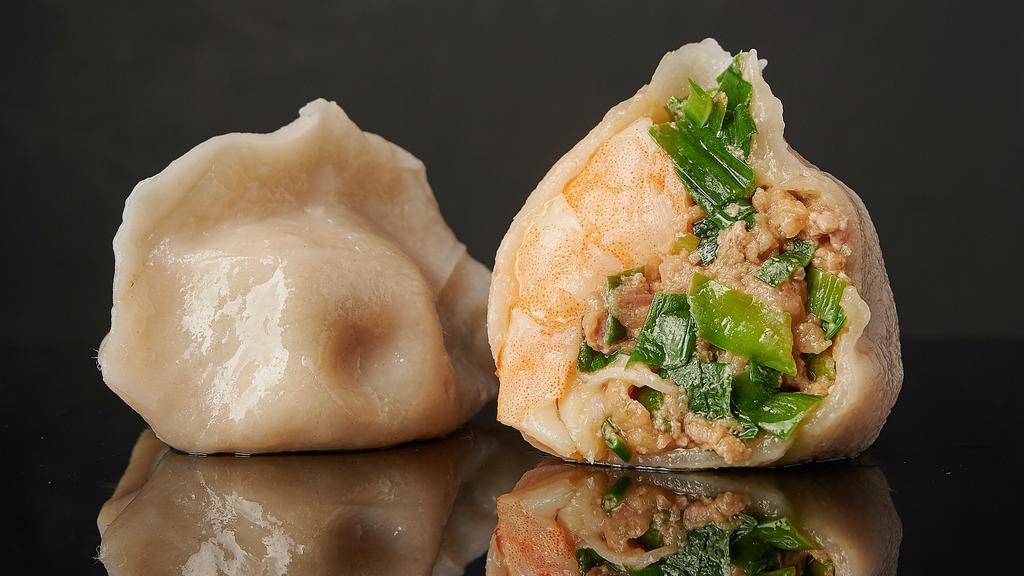 Chives, Shrimp And Pork Dumplings (韭菜三鲜水饺 ) · 