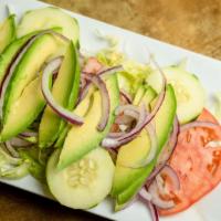 Avocado Salad / Ensalada De Aguacate · 