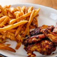Bbq Chicken Wings (5 Pieces) With Fries · 