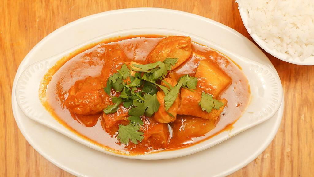 #32 Chasha Shamdey · Gluten free. A Himalayan style chicken curry marinated in homemade yogurt and spices served with basmati rice.