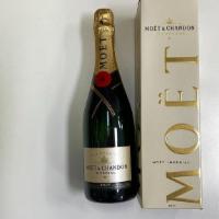 Moet Brut | 750Ml · French champagne.