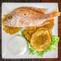 Pargo Rojo Frito · Fried red snapper served with rice and fried plantains.