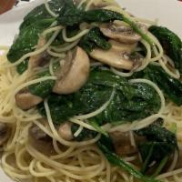 Spaghetti With Spinach And Mushroom · 