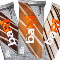 Rule1 Cookies&Creme Protein Bar · Rule1 protein bars include 20g of protein, 2g of sugar, and 6g of fiber.
