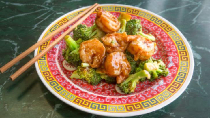 Shrimp With Broccoli Lunch Special · Served with rice and choice of side.