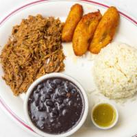 Pabellon Criollo Plato Tipico Venezolano Arroz, Frijol,Platano Maduro Y Carne Mechada · rice,black beans,sheredded beef, sweet plantain