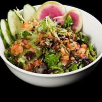 Organic Green Salad · organic greens, pico de gallo, pumpkin seeds, honey-lime vinaigrette