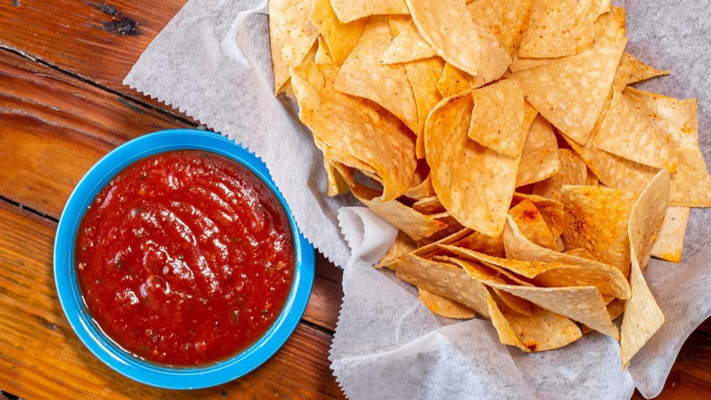 Lunch House-Made Chips And Salsa · Vegetarian, gluten-free.