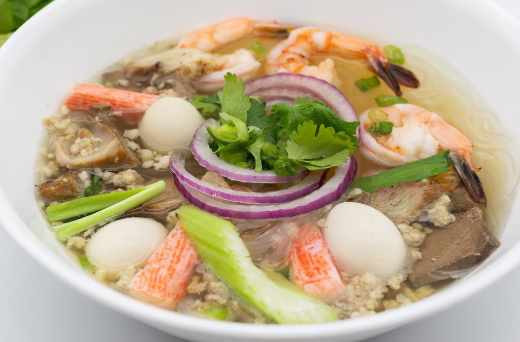 Nam Vang Noodle Soup · hủ tiếu nam vang
shrimp, quail eggs, ground pork, pork liver, glass noodles, chicken broth