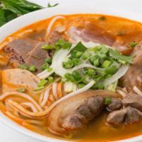 Hue Noodle Soup · bún bò huế
braised beef, cha lua, pork trotter, vermicelli, shrimp paste, spicy lemongrass b...