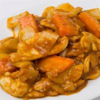 Sauteed Curry · xào cari
spicy yellow curry, creamy coconut milk, potatoes, carrots
