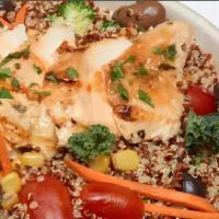 East Coast Bowl · Quinoa, grilled chicken, spinach, mushrooms, cherry tomatoes, and Kalamata olives tossed wit...