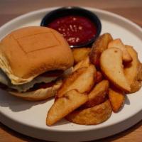 Kid'S Cheeseburger · single patty, american cheese, ketchup, french fries