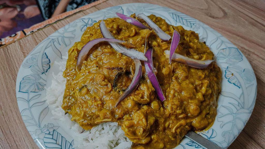 Chicken Haleem And Basmati Rice · Chicken mixed with lentils and spices slowly cooked for a delicate taste.