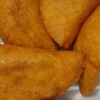 Empanadas · colombian styles N Dominican style 
chicken /beef