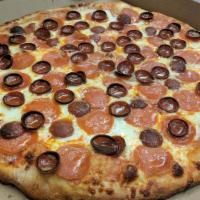 Pepperoni Lover’S Pizza · A NY style thin crust pizza loaded with traditional pepperoni and new 
cup-n-char pepperoni.