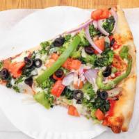 La Vera Vegetarian Pie · Spinach, broccoli, onions, green peppers, mushrooms, black olives, and fresh tomatoes.