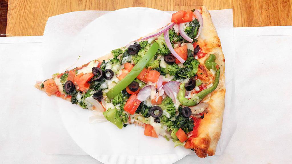 La Vera Vegetarian Pie · Spinach, broccoli, onions, green peppers, mushrooms, black olives, and fresh tomatoes.