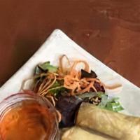 Vegetable Spring Roll · 2 Pieces. A vegetaria nquest.