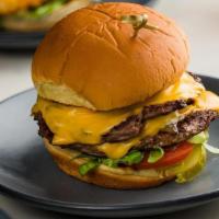 Cheeseburger · L.T.O, american cheese, pickles,. special sauce, potato bun