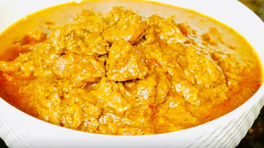 Colonial Lamb Curry · Gluten free. Lamb in an onion gravy with freshly ground spices.