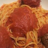 Pasta With Tomato Sauce With Meatballs Or Sausage · 