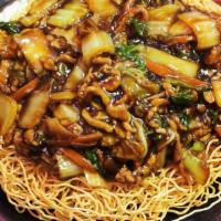 Shanghai Pan Fried Noodle 上海两面黄 · 