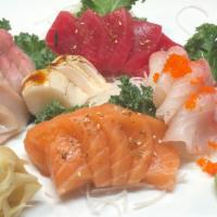 Sashimi Deluxe · 20 pieces sashimi of chef's choice without rice.