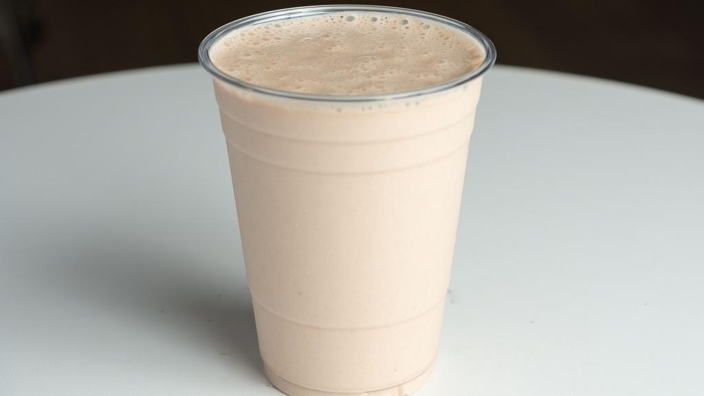 Vanilla Gladiator Power Smoothie
 · Banana, Granola, Peanut Butter, Yogurt, Vanilla Protein