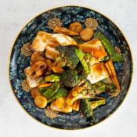 Vegetable Delight (Small) · Broccoli, baby corn, carrots, napa cabbage, mushrooms, snow peas and water chestnuts all wok...