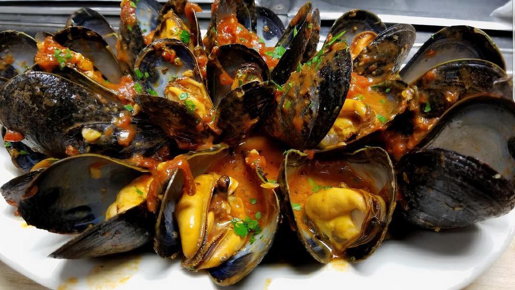 Mussels Possillipo · Mussels sauteed in white wine, garlic and parsley .

Entree comes with choice of pasta or salad.