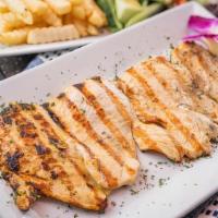 Pechuga A La Parrilla · Grilled chicken breast