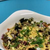 Palak Chaat · Spinach leaves, chutney.