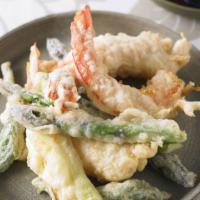Veg Tempura Dinner · Fresh, seasonal vegetables tempura.
Serve with a bowl of white rice.
No soup included.