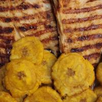 Pechuga A La Plancha/ Grilled Chicken Breast · plantains or  rice