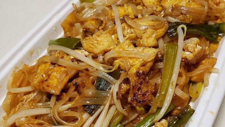 Pad Thai · Rice noodle sauteed with bean sprout, scallion, peanut and egg.