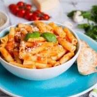 Rigatoni With Marinara Sauce · Mouthwatering pasta dish made with Cheese and a marinara sauce.
